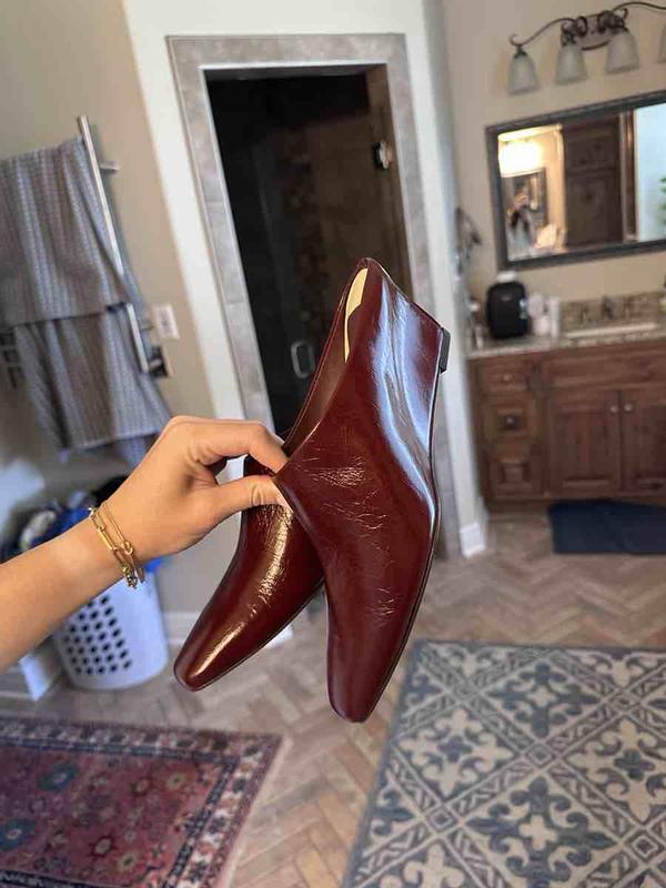 Customer photo for "gorgeous shoe"