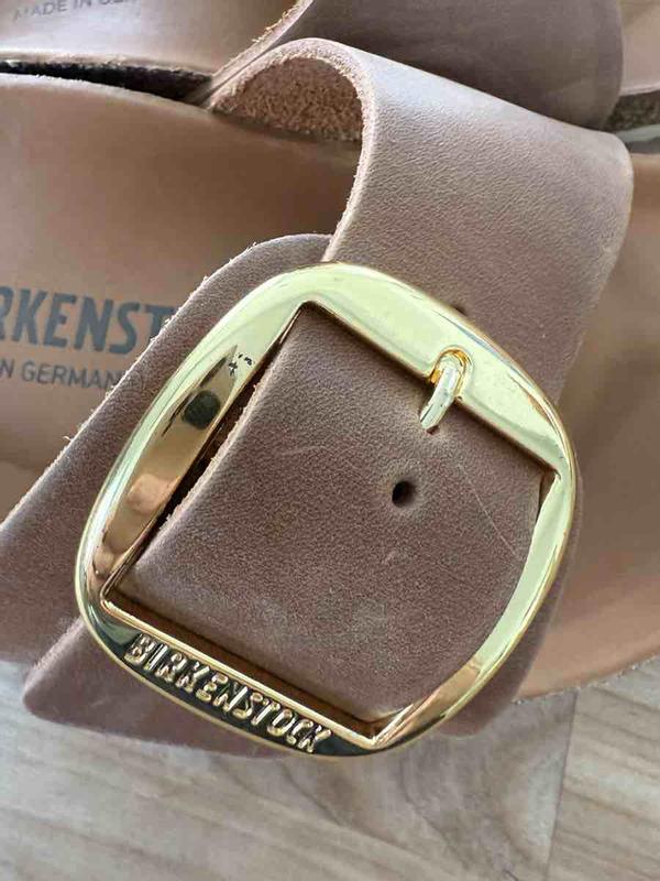Customer photo for "Cute and comfortable but arrived damaged"