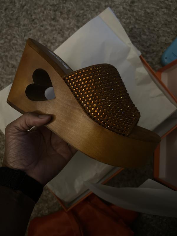 Review Thumbnail Image 0 240337979