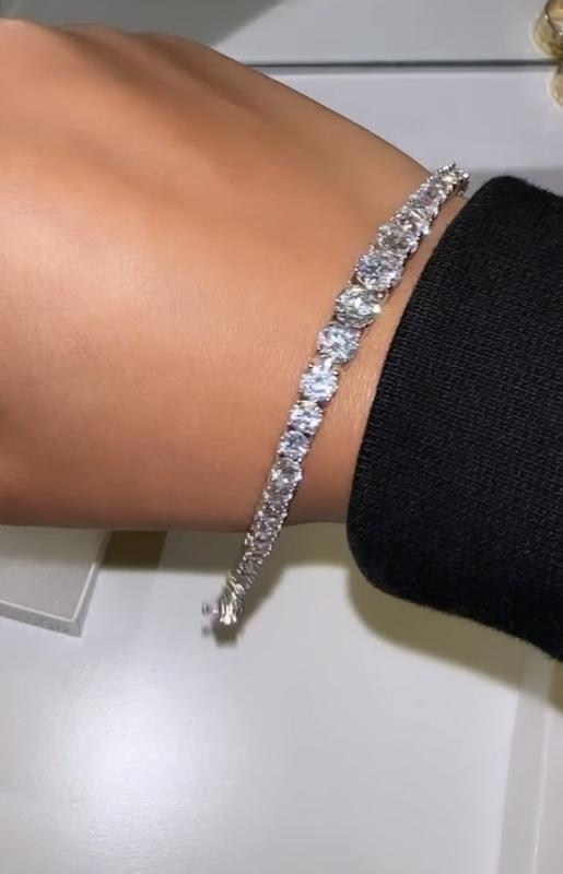 Review Thumbnail Image 0 229482378