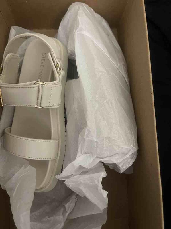 Customer photo for "THEY SENT ME A KIDS SIZE SHOE!"