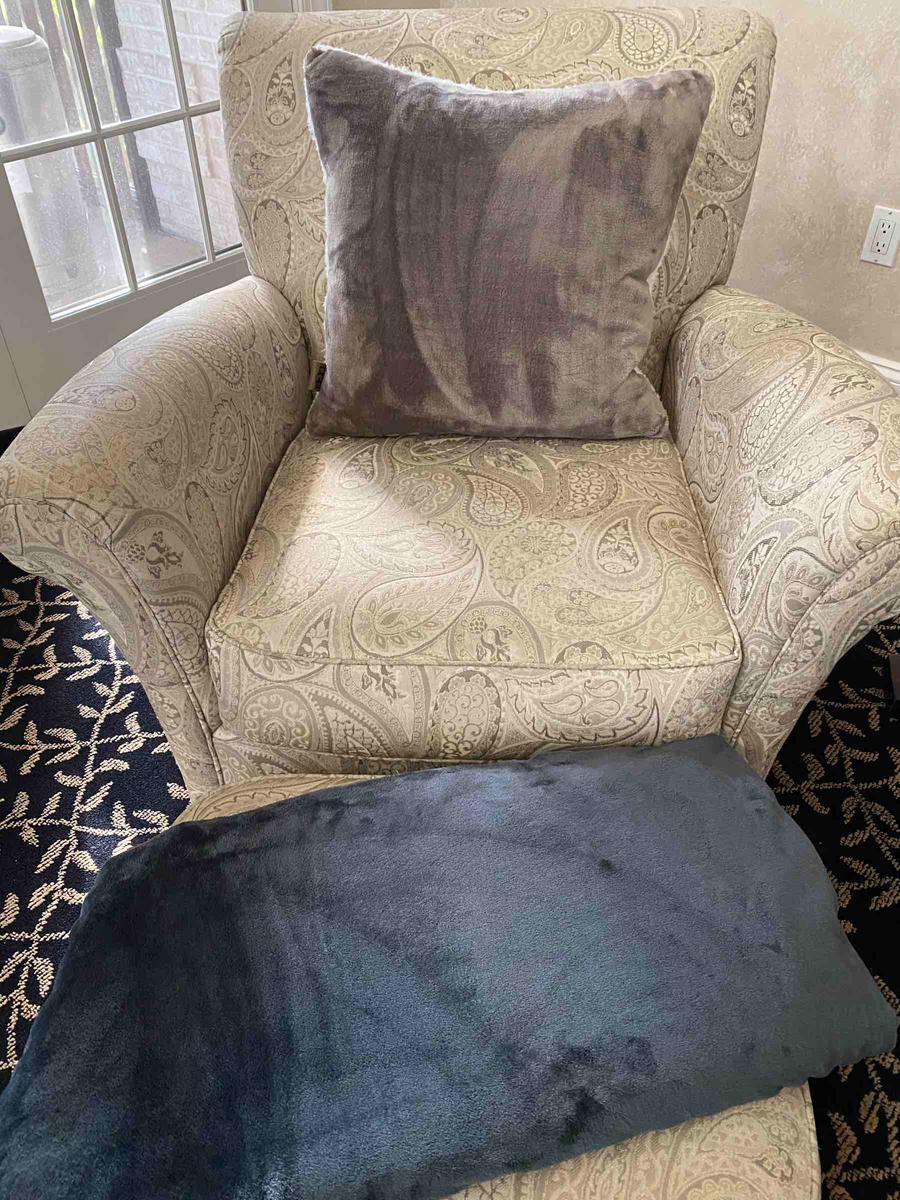 Review Thumbnail Image 0 199486387