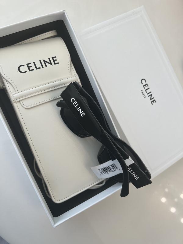 Review Thumbnail Image 0 214418831