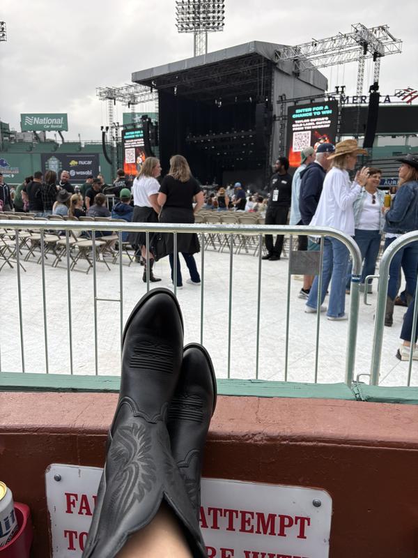 Customer photo for "Buy These Boots!!!"