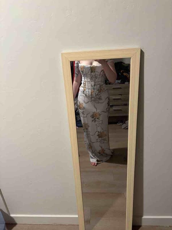 Review Thumbnail Image 0 248557859