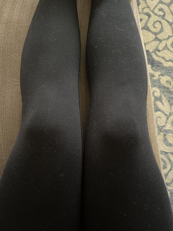 Fabric attracts lint