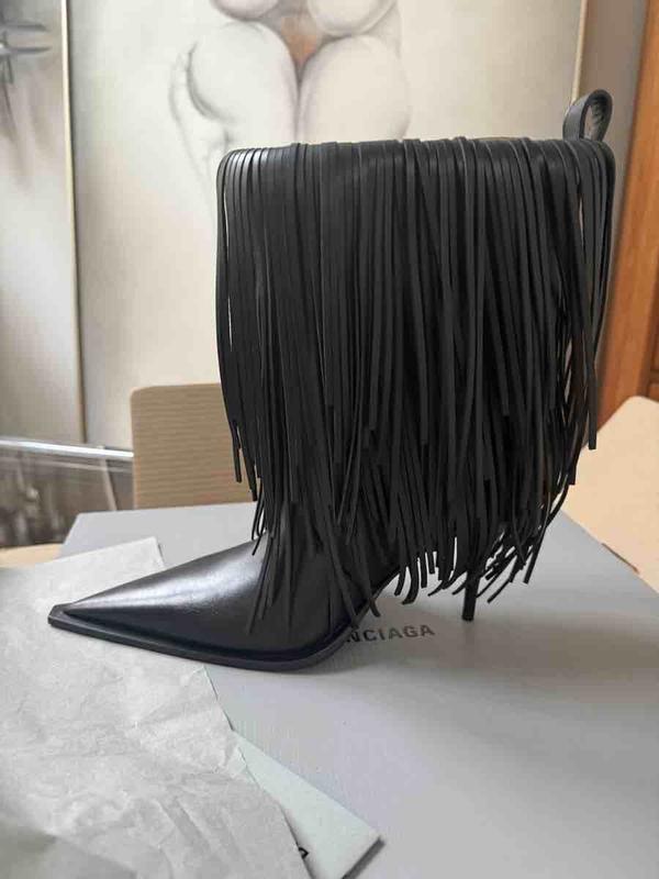 Review Thumbnail Image 1 247714645