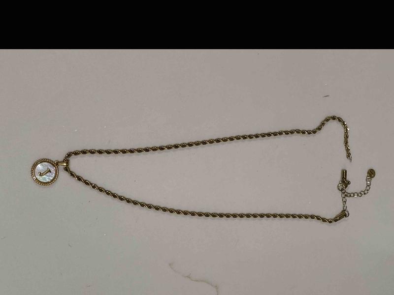 Customer photo for "broke"