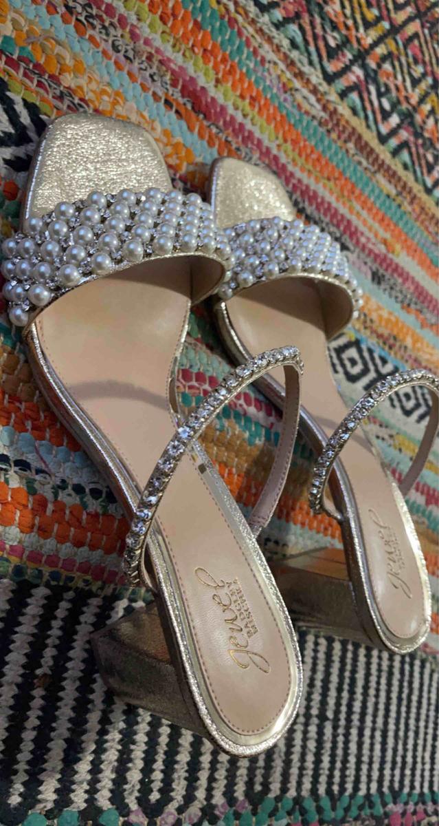 Review Thumbnail Image 0 207084975