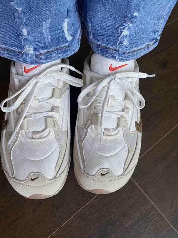 Review Thumbnail Image 0 226756614