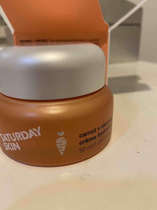 Customer photo for "love the texture and natural scent!"