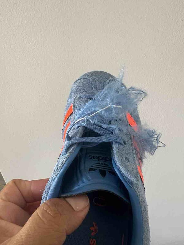 Customer photo for "Stylish but defective"