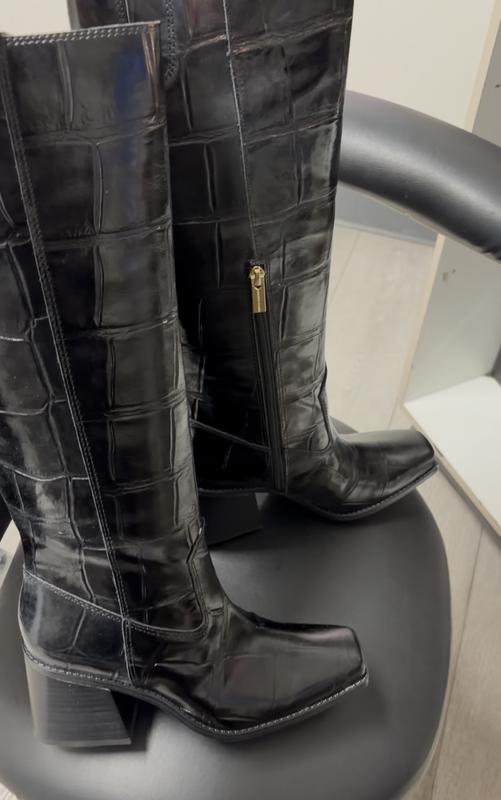 Customer photo for "Ordered Black Pebbled, Received Black Croc"