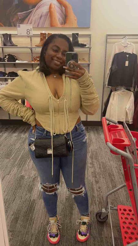 Review Thumbnail Image 0 228744738