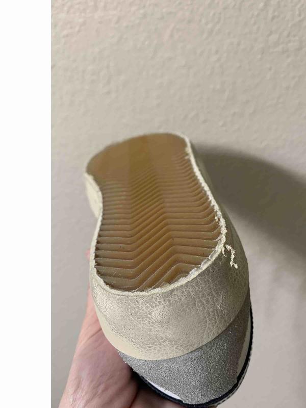 Customer photo for "poor craftsmanship"