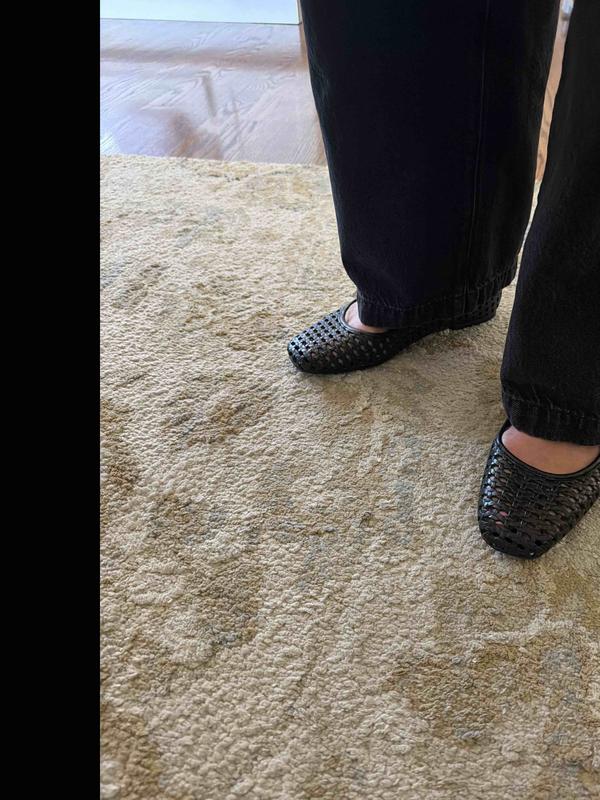 Customer photo for "Cute! Comfortable out of the box."