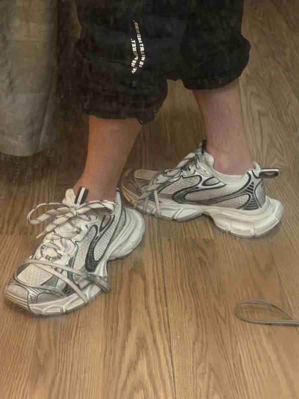 Review Thumbnail Image 0 245988113