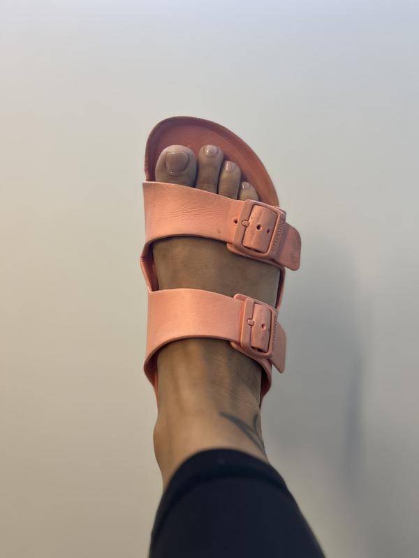Customer photo for "Odd jump in sizing"