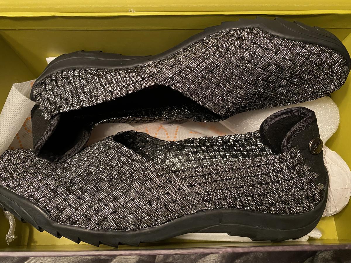 Review Thumbnail Image 0 208639348