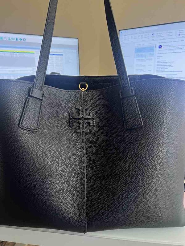 Customer photo for "Gorgeous tote. Perfect for work."