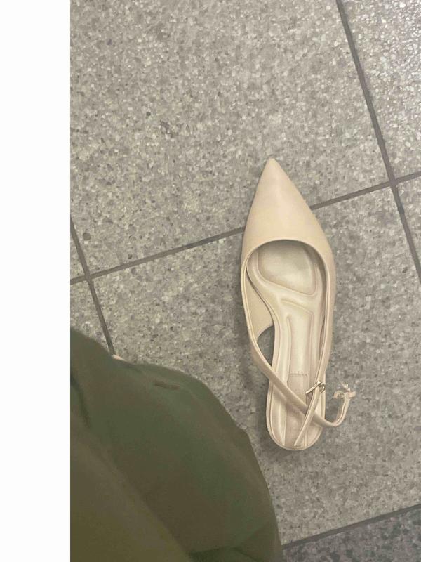 strap broke after wearing them 4 times