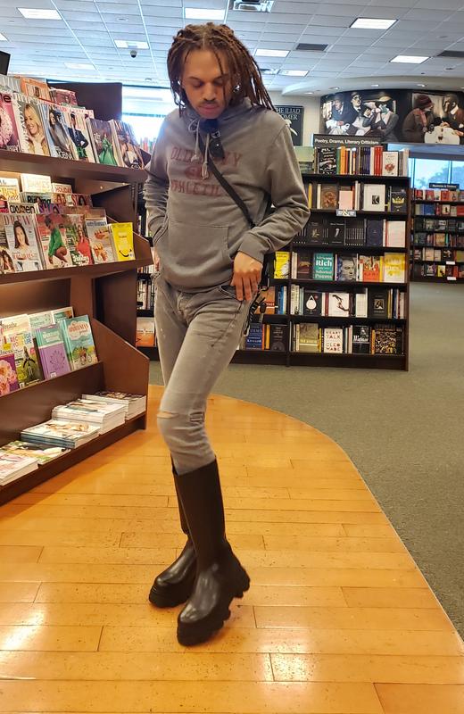 Review Thumbnail Image 0 211800320