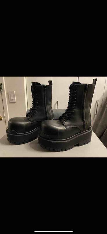 Review Thumbnail Image 0 246897910