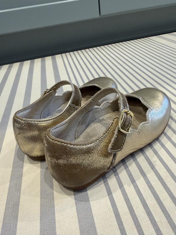 Review Thumbnail Image 0 249463422