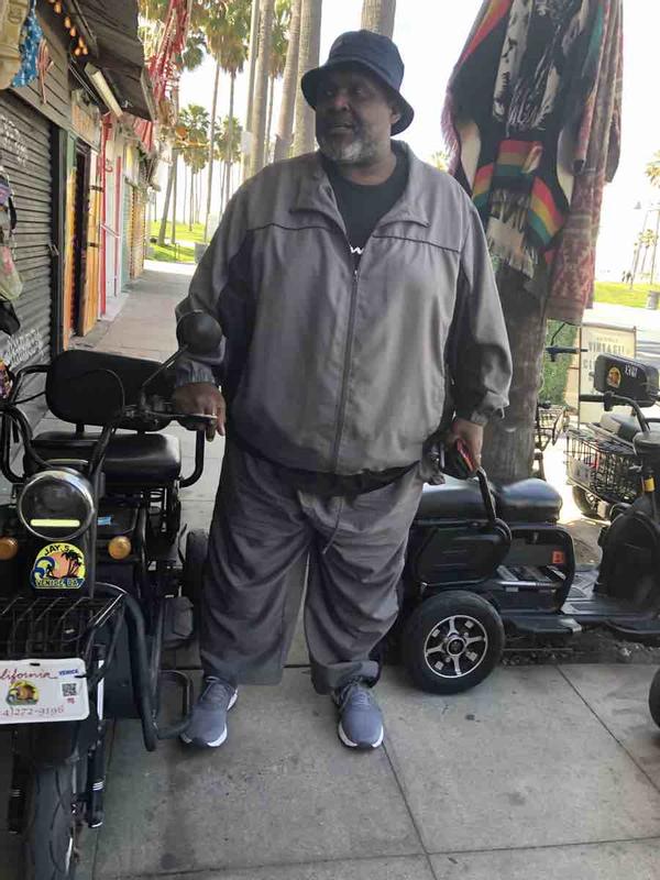 Review Thumbnail Image 0 217971723