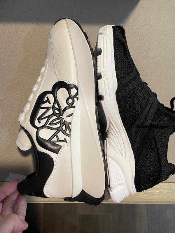 Review Thumbnail Image 0 229811172