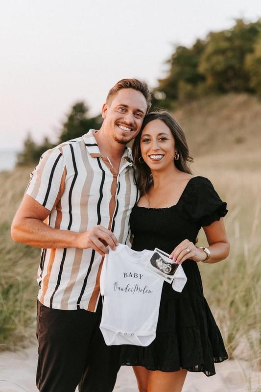 Review Thumbnail Image 0 237854093