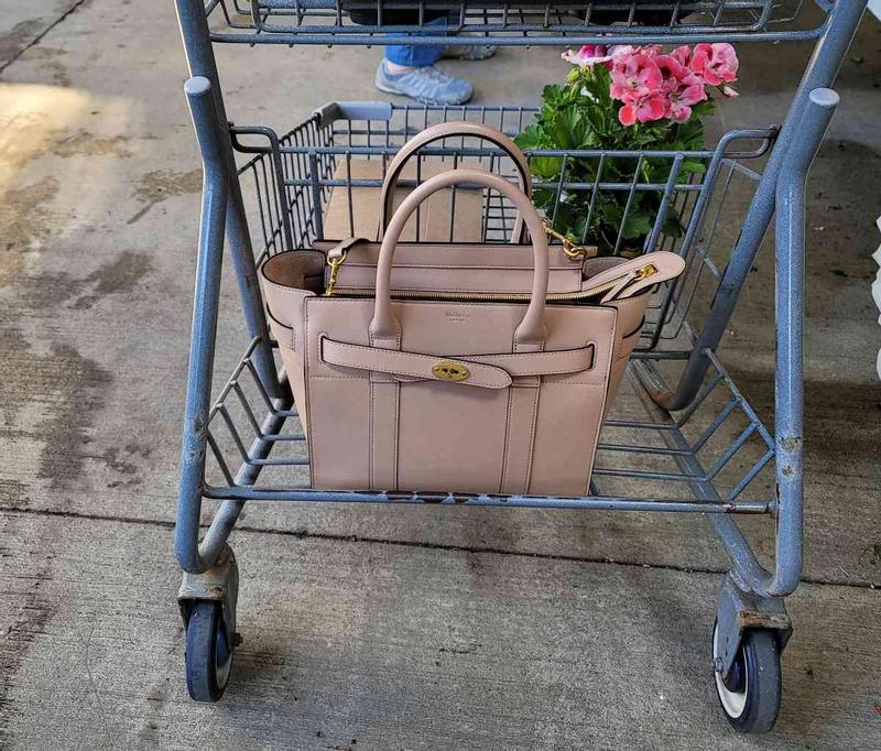 Review Thumbnail Image 0 225487175