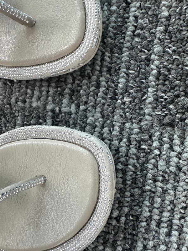 Review Thumbnail Image 0 236331813