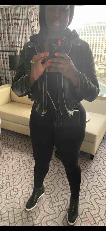 Review Thumbnail Image 2 214349464