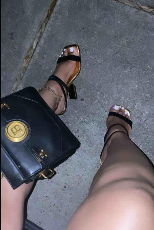 Review Thumbnail Image 0 215675573