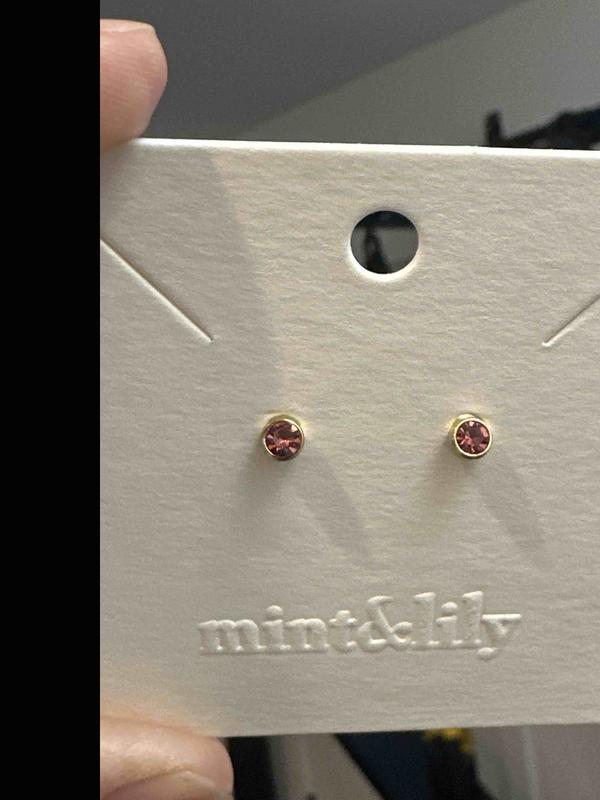Customer photo for "Pretty but NOT ruby colored"