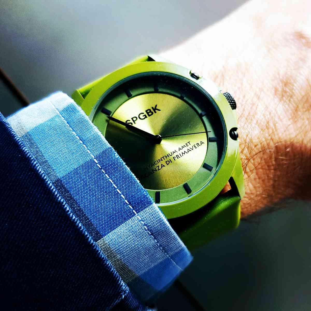 Review Thumbnail Image 0 205689623