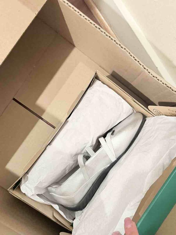 Customer photo for "Wrong item delivered and now my size is gone."