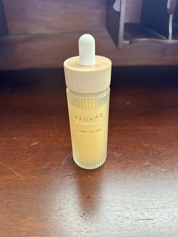 Customer photo for "Lightweight Fresh Scented Serum"
