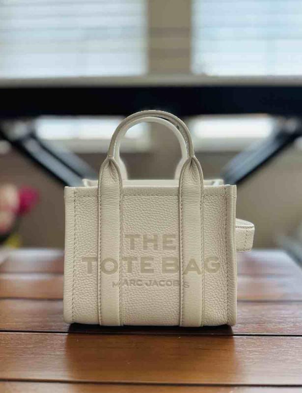 Customer photo for "Mini Tote in Cotton"