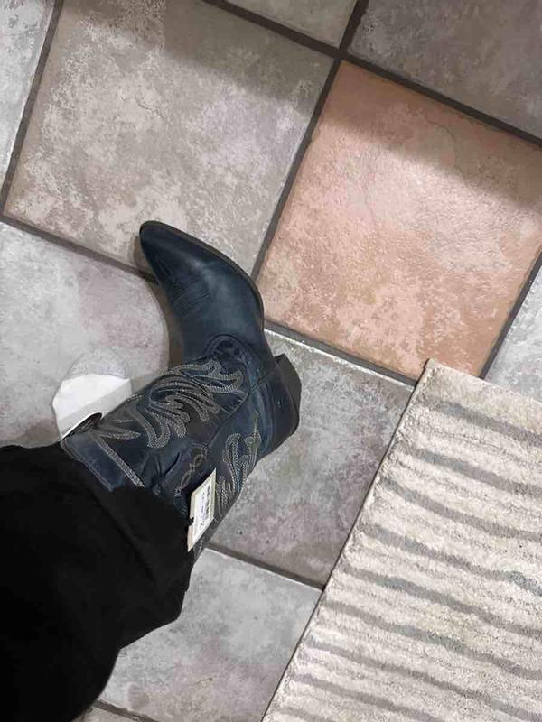 Review Thumbnail Image 0 249140828