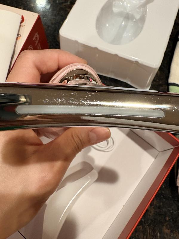 Customer photo for "Either it’s used or poor quality?"