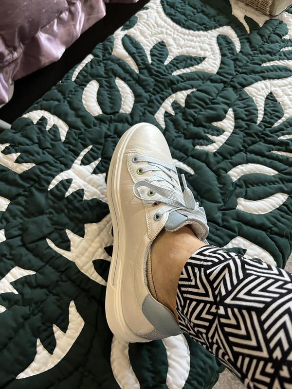 Review Thumbnail Image 0 223758025