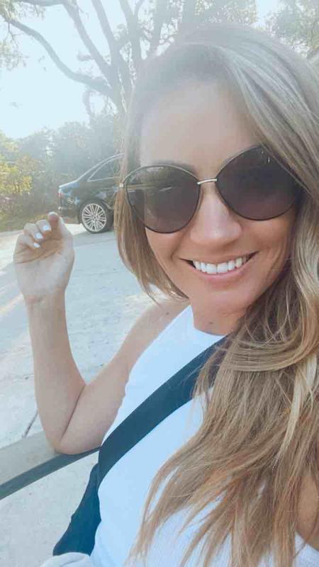 Review Thumbnail Image 0 215901011