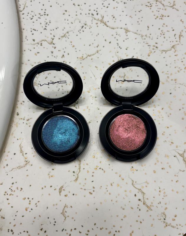 Customer photo for "Stunning duochrome colors!"