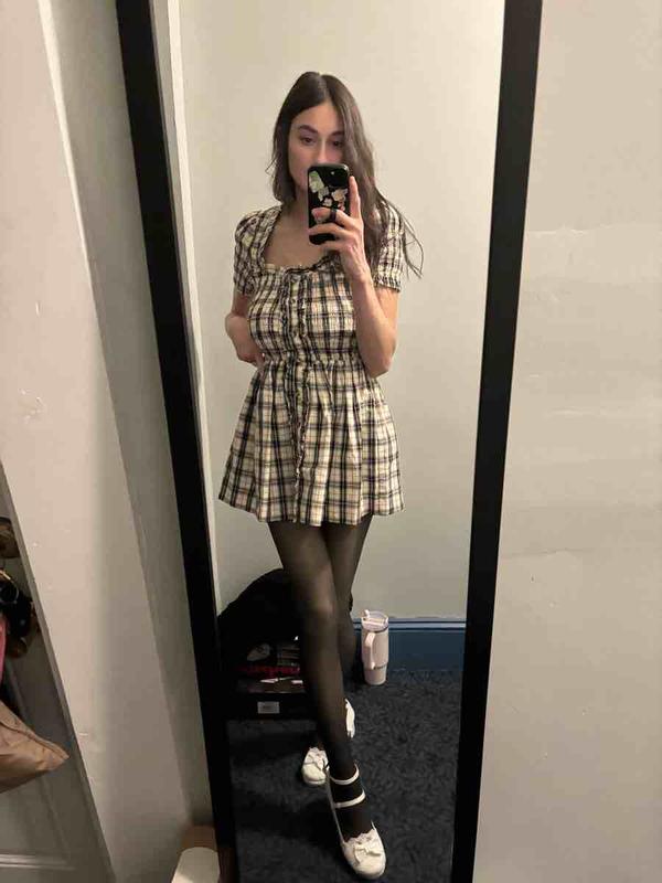 Review Thumbnail Image 1 246819873