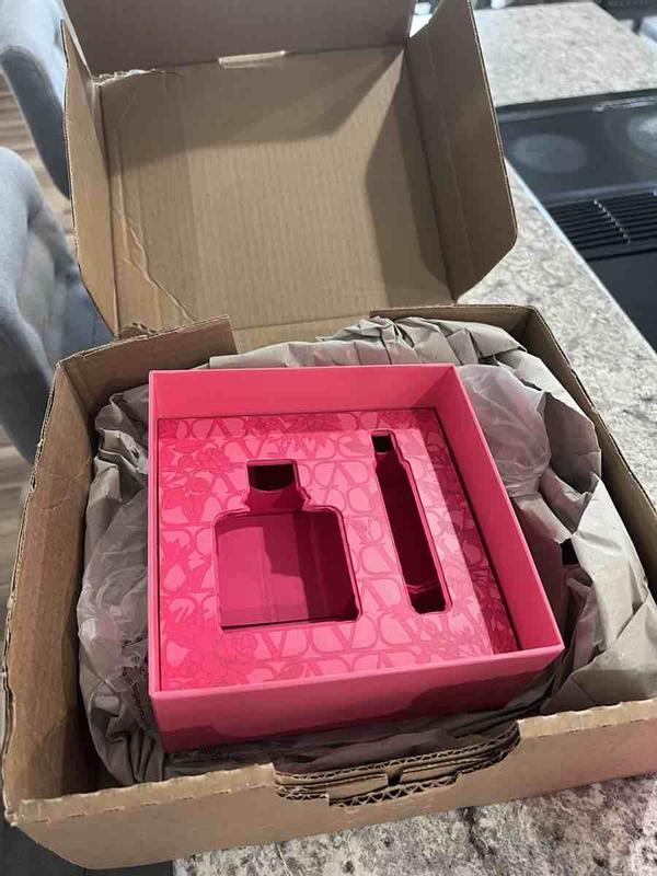 Customer photo for "Empty box perfume not in the box"