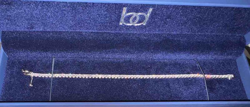 Review Thumbnail Image 1 244165086