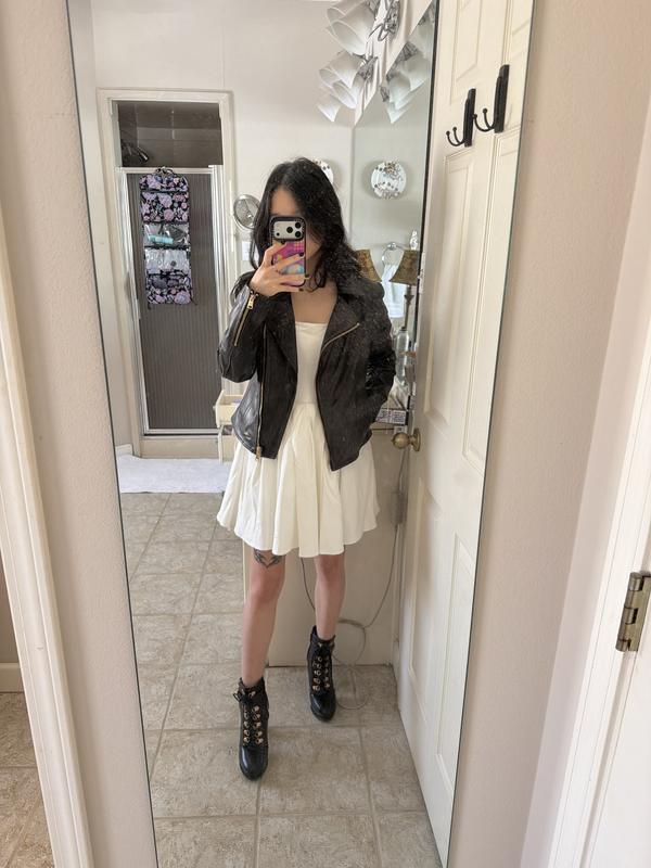 Review Thumbnail Image 0 247835152