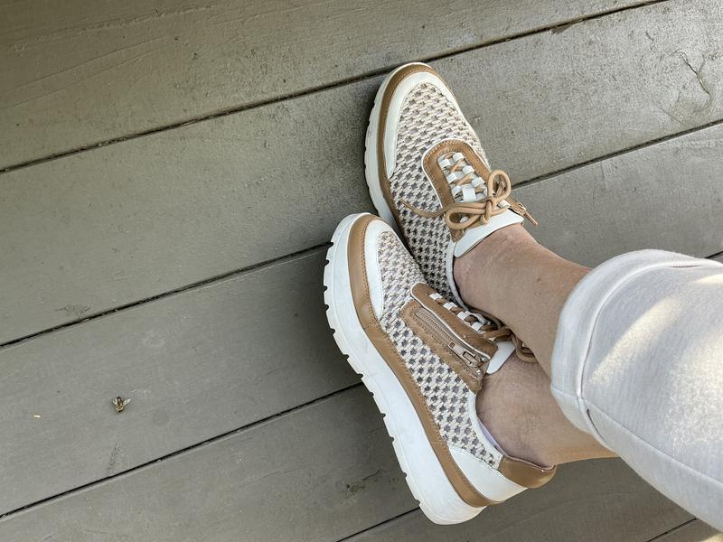 Review Thumbnail Image 0 249663435